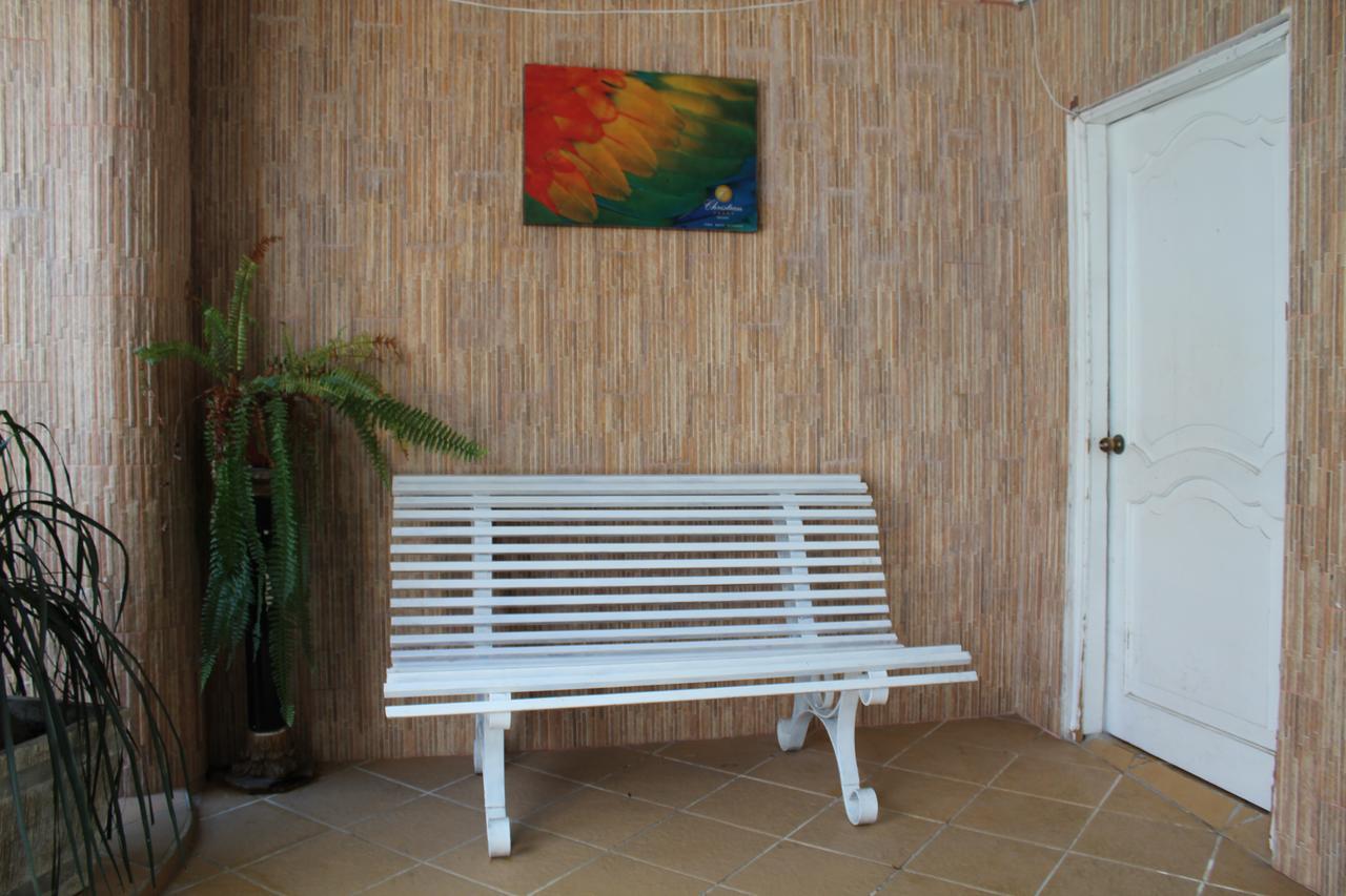 טנה Hotel Christian Palace מראה חיצוני תמונה